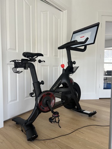 Peloton bike rotating - peloton, bike+