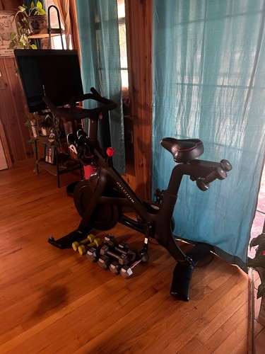 Peloton bike - bike+, |