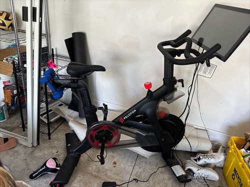 Peloton bike - peloton,