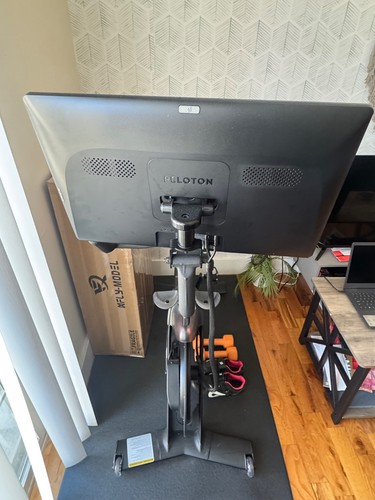 2022 peloton bike - , used
